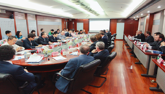 中国(广东)-加拿大(艾伯塔)经济合作圆桌会议在我厅成功举办