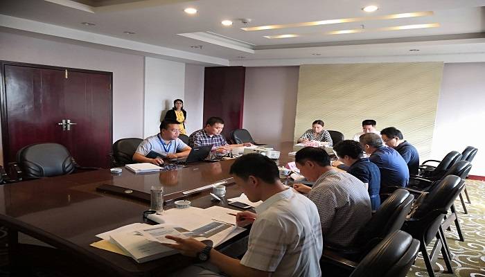 2018年四川省新型工业化产业示范基地和特色产业基地创建专家评审会在成都召开